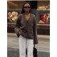 thumbnail image 1 of Elegante cárdigan de bolsillo con cuello en V sólido para mujer, suéter holgado informal de manga larga con un solo pecho, ropa de calle para otoño 2024, 1 of 5