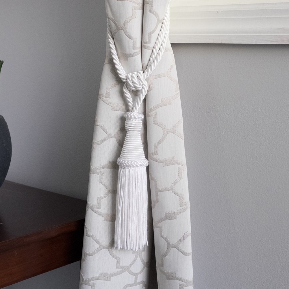 2 Pack Decorative White Rope Braid Tassel Curtain Holdback Tieback