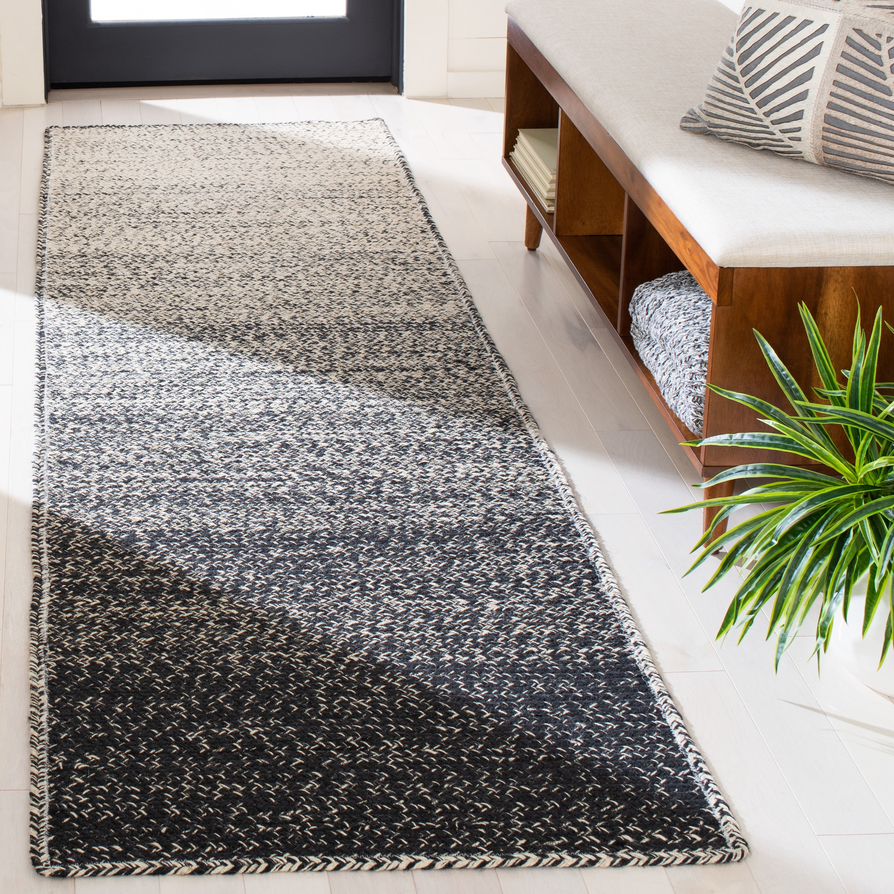 SAFAVIEH Natural Fiber Arda Gradient Runner Rug, Natural/Black, 2'3" x 8'