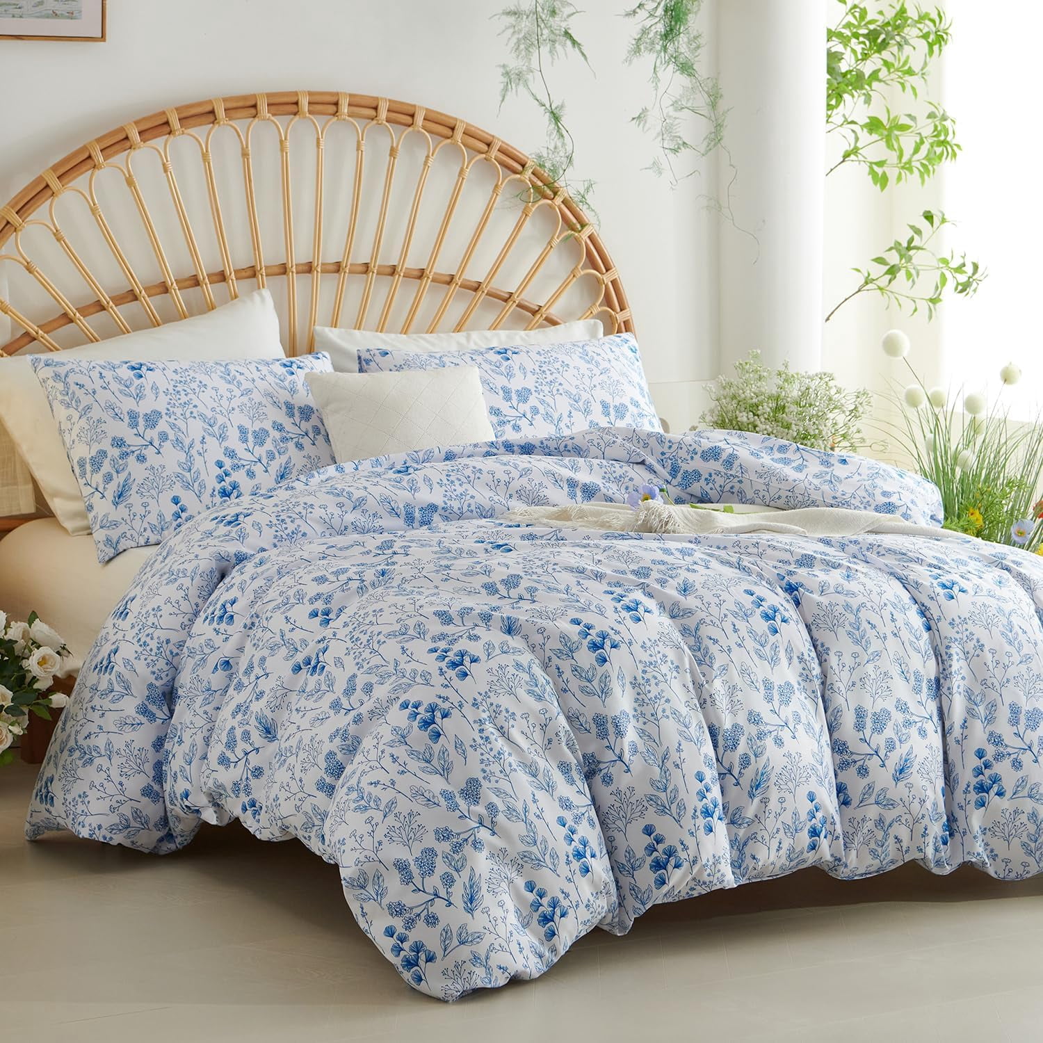 NAYOROOM Duvet Cover Queen Size,3 Pieces Botanical Floral Leaf Soft Comforter Cover Set for Adults,Blue White