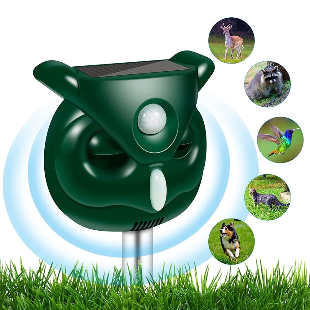 Black & Decker Outdoor Solar Powered Motion Activated Animal Deterrent  Sprinkler BDXPC803
