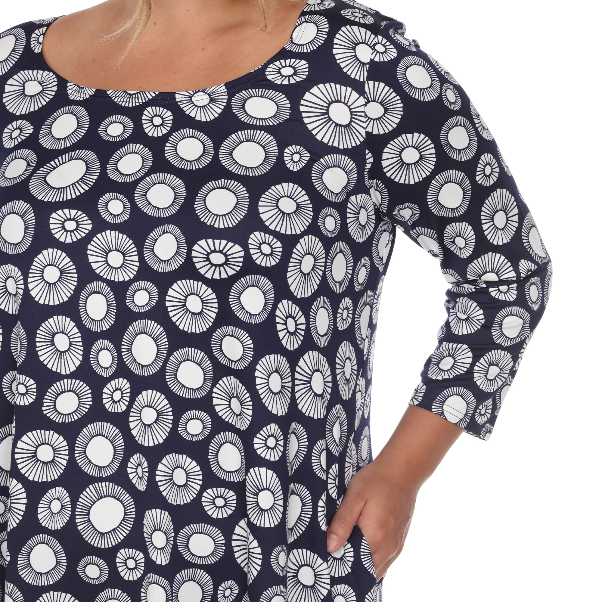 White Mark Women's Plus Size Printed Geometric Circle Tunic Top