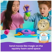 Kinetic Sand, SquishMotion Playset with 1lb Play Sand, Stamper & 5 Tools