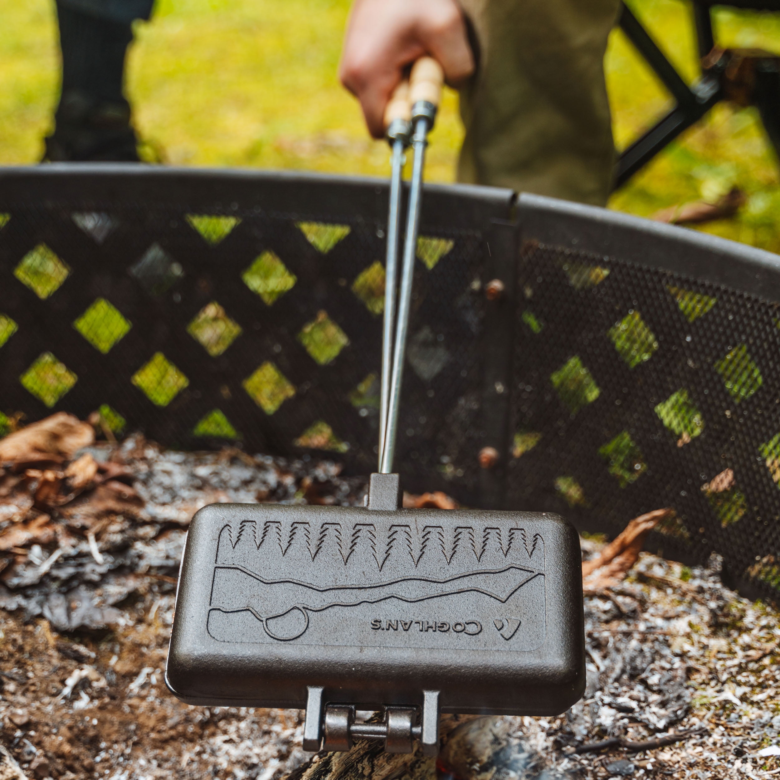 (3 pack) Coghlan's Double Cast Iron Camp Cooker