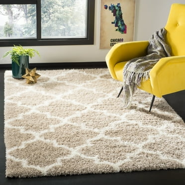 SAFAVIEH Montreal Lennart Geometric Quatrefoils Shag Area Rug, Beige/Ivory, 10' x 14'