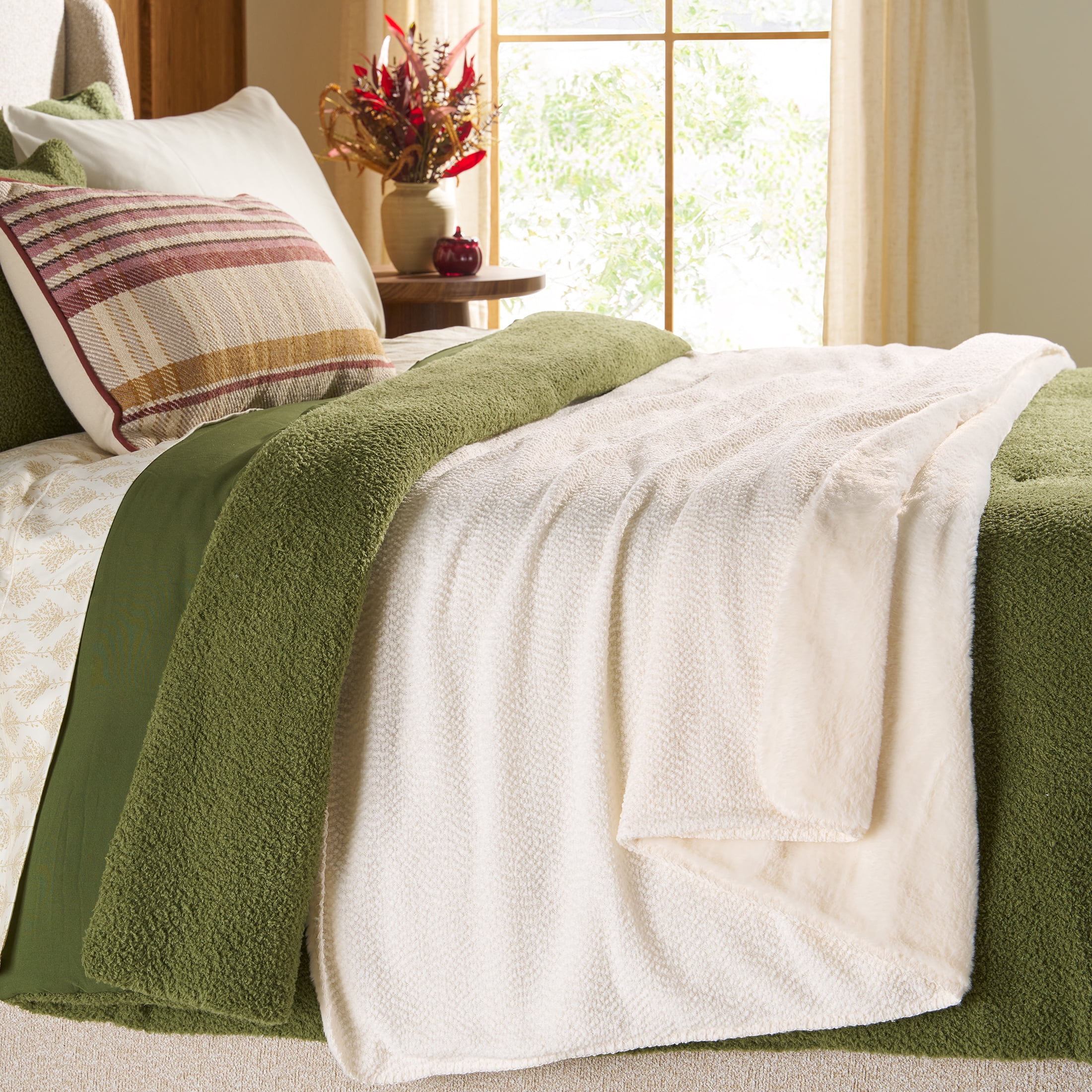 Better Homes & Gardens Vanilla Dream Boucle Reverse to Faux Fur Oversized Throw Blanket, 50 in x 72 in