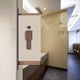 thumbnail image 4 of Letrero de madera para baño Brillar formas de baño para hombres y mujeres marrón, 4 of 5