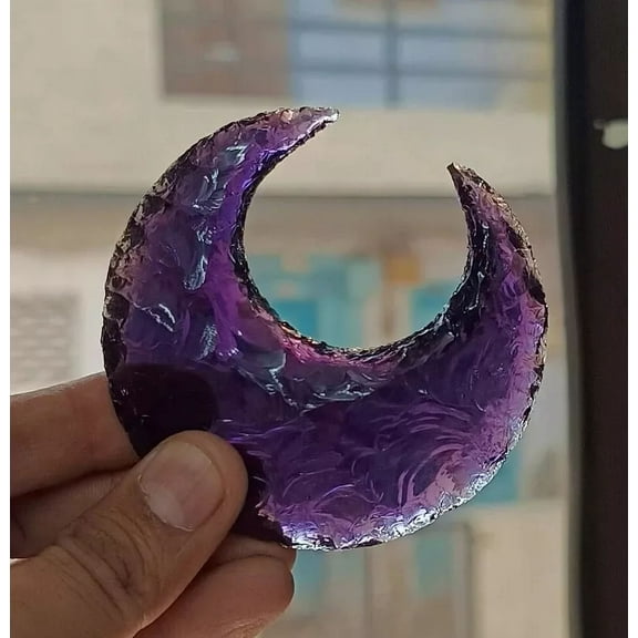 Amethyst Crescent Moon Healing Stone - Natural Purple Gemstone Carving