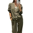 thumbnail image 1 of Conjunto Deportivo de Dos Piezas para Mujer: Top de Larga con Cuello en V y Botones, y Pantalones Deportivos. Conjunto Moderno para Otoño e Invierno. Verde L, 1 of 5
