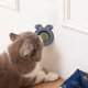 thumbnail image 4 of Bola de hierba gatera orgánica para gatos, juguete interactivo para gatos, 3 uds., 4 of 5
