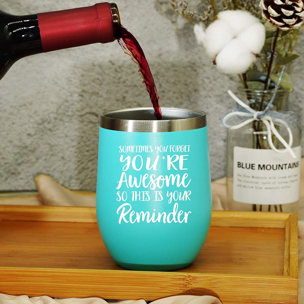 Verre à Vin Personnalisé Rose Avec Couvercle Et Paille Cadeau D'Halloween Pour Les Femmes Aimant Les Têtes De Mort - CALLIE