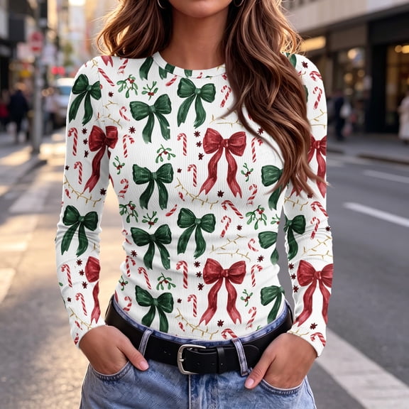 Christmas Graphic Tee for Women Long Sleeve Crew Neck Slim Fit Holiday Shirt for Festive Casual Everyday Wear