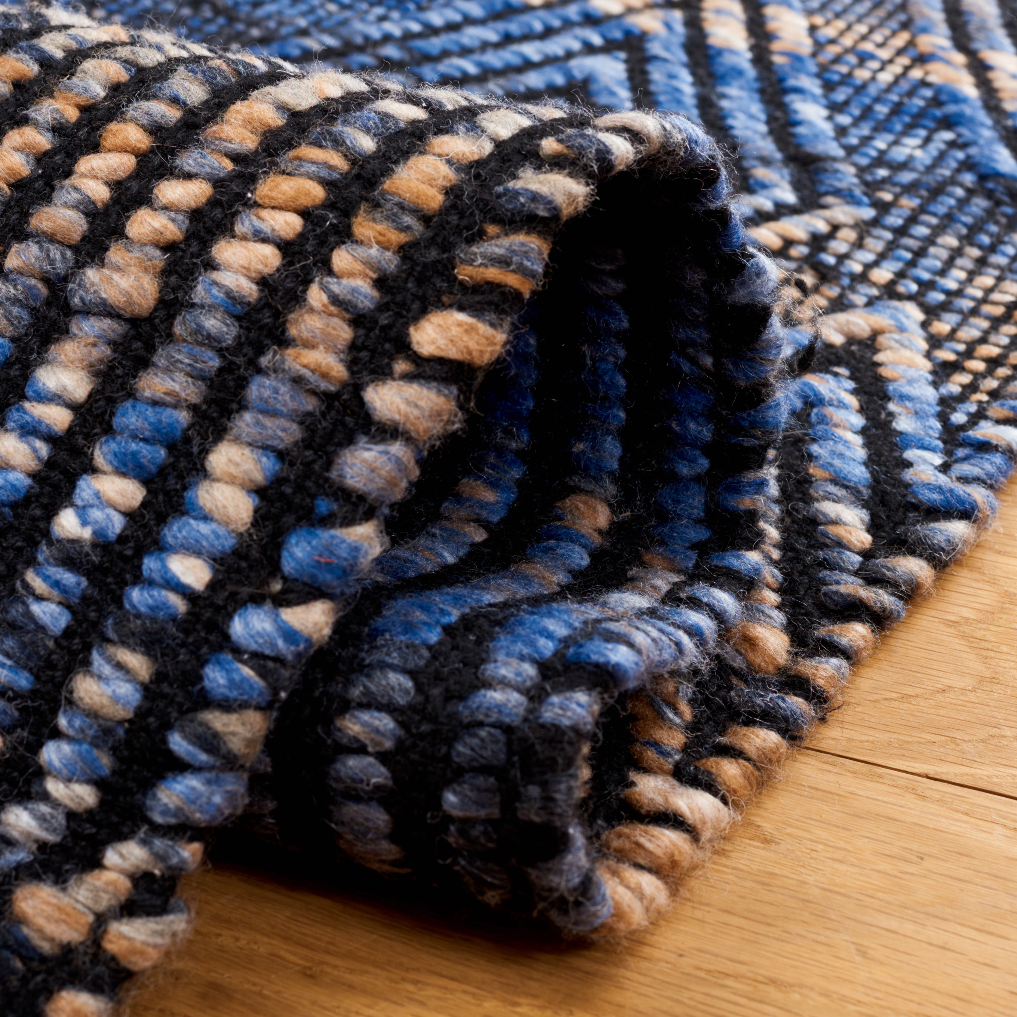 SAFAVIEH Natura Diggory Geometric Polyester Area Rug, Blue/Orange, 4' x 6'