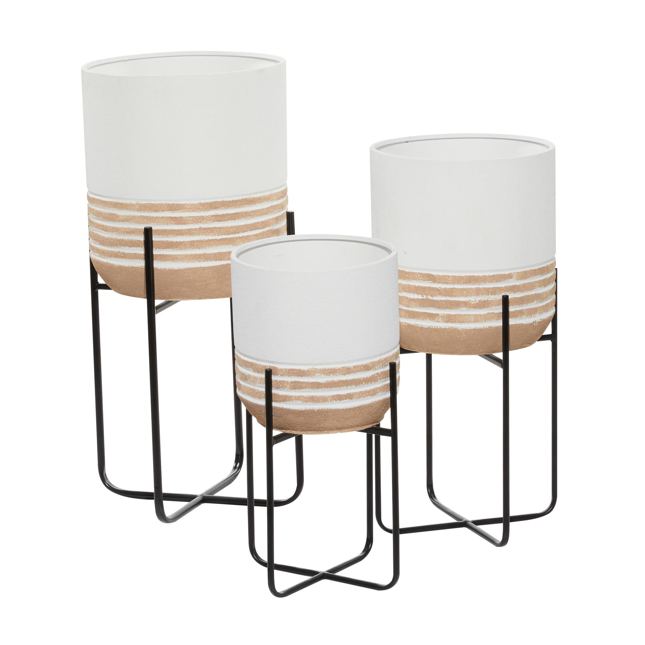 DecMode 20", 24", 28"H White Metal Planter with Removable Stand (3 Count)