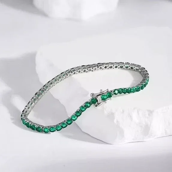Gorgeous 4MM 9Ct Round Cut Simulated Green Emerald Stunning Womens 7 Inch Tennis Bracelet 14K White Gold Plated 925 Sterling Silver 7"