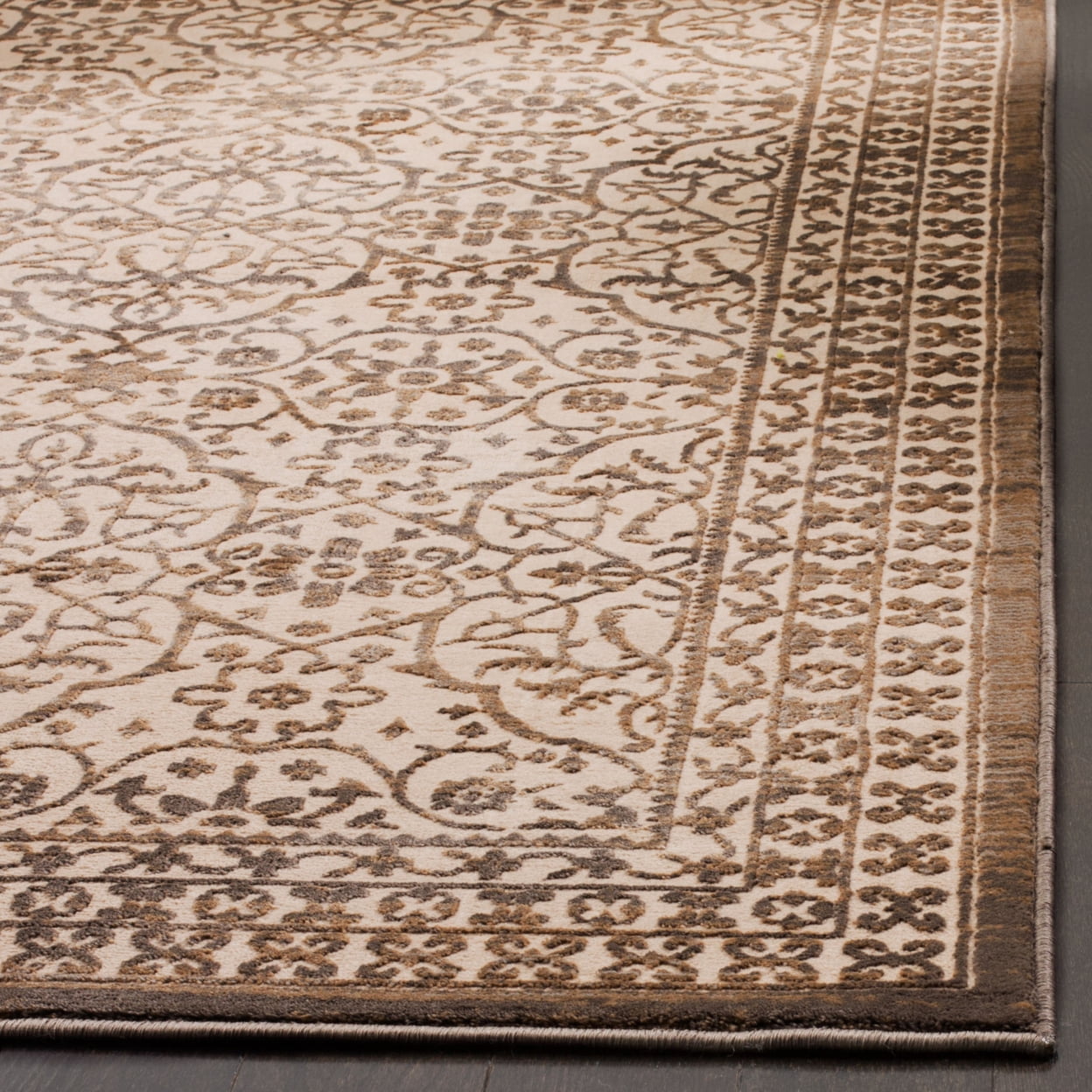 SAFAVIEH Brilliance Craig Oriental Area Rug, Cream/Bronze, 4' x 6'