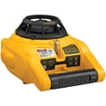 thumbnail image 2 of Kit de nivelación láser rotativo DEWALT DW074KD para interiores/exteriores, 2 of 8