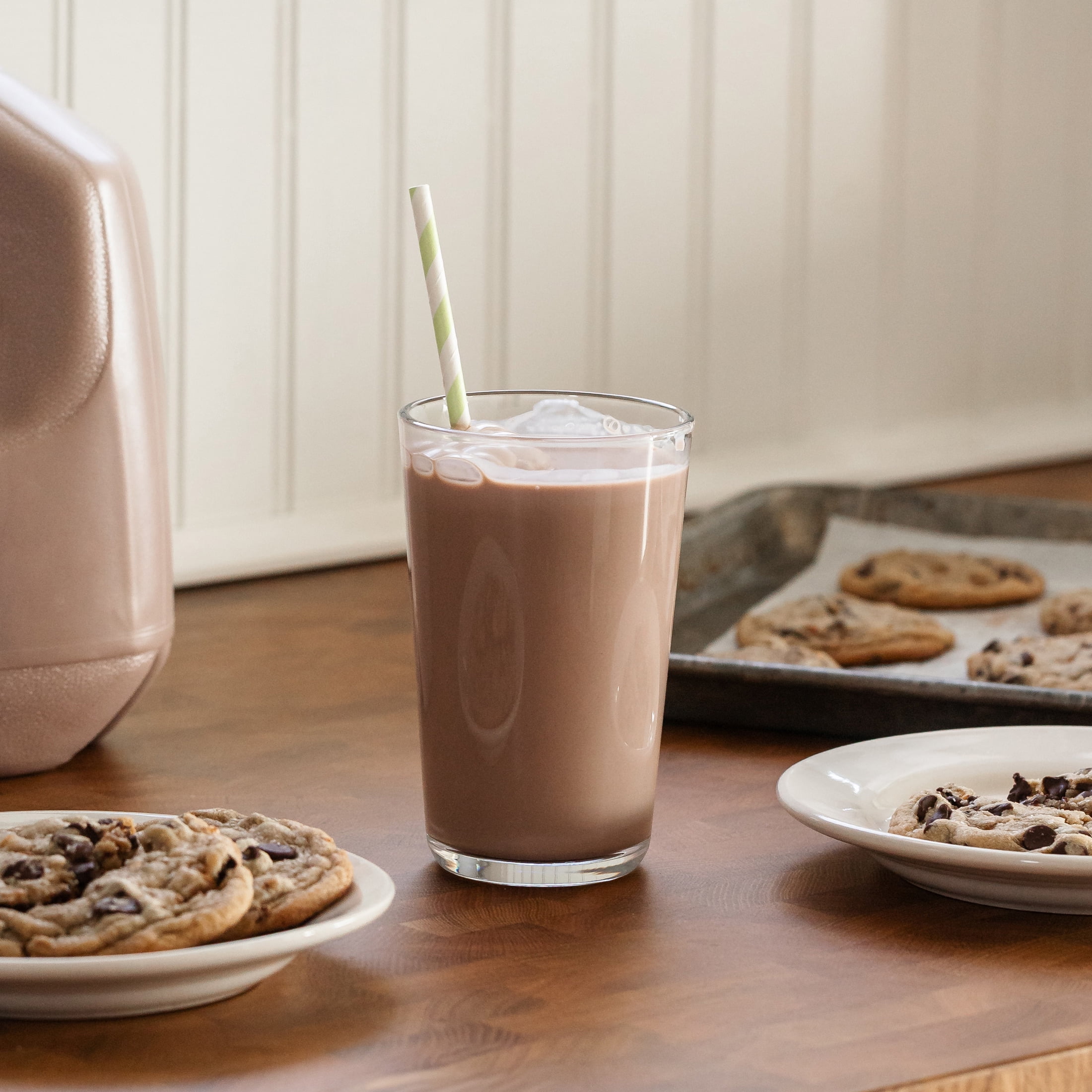 Prairie Farms Lactose Free Whole Chocolate Milk, Vitamin D, UHT, Half Gallon, 64 Fl Oz