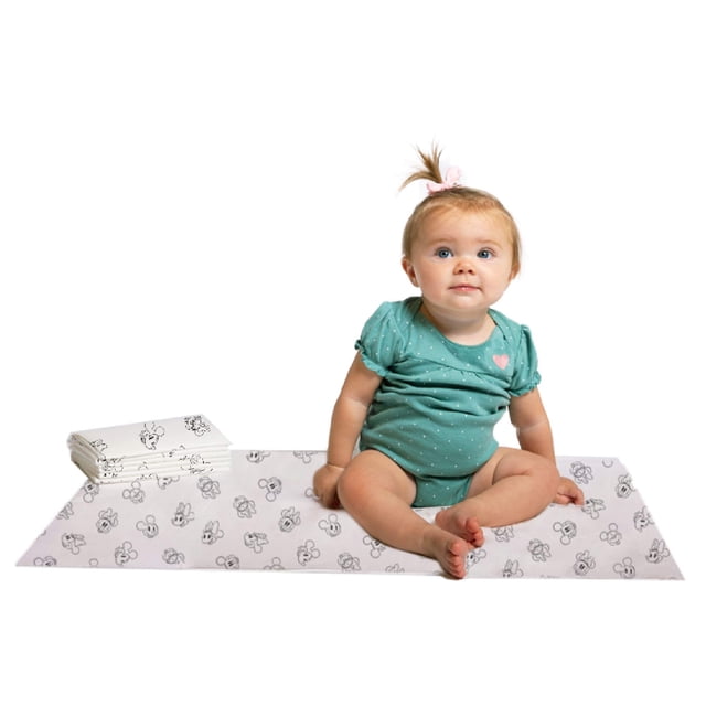 Disney Baby by J.L. Childress Cambiadores desechables para bebé - Disney Travel Essential - Forros para cambiadores de pañales - Cambiadores de viaje desechables, 26 x 18 pulgadas - Mickey y Minnie Mo