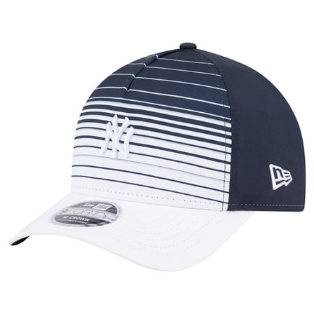Men's New Era  Navy New York Yankees Gradient 9FORTY M-Crown Adjustable Hat