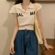 thumbnail image 5 of Blusa de manga corta con estampado de letras para mujer, blusa informal holgada de verano con cuello vuelto, camiseta de punto para mujer, 5 of 8