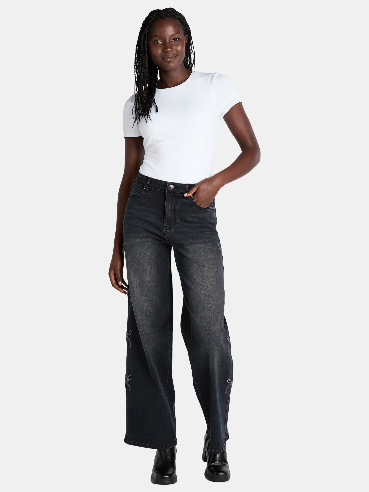 Madden NYC Women's Ultra 90s Fit Jeans with Embroidery, 32" inseam, Sizes 00-18