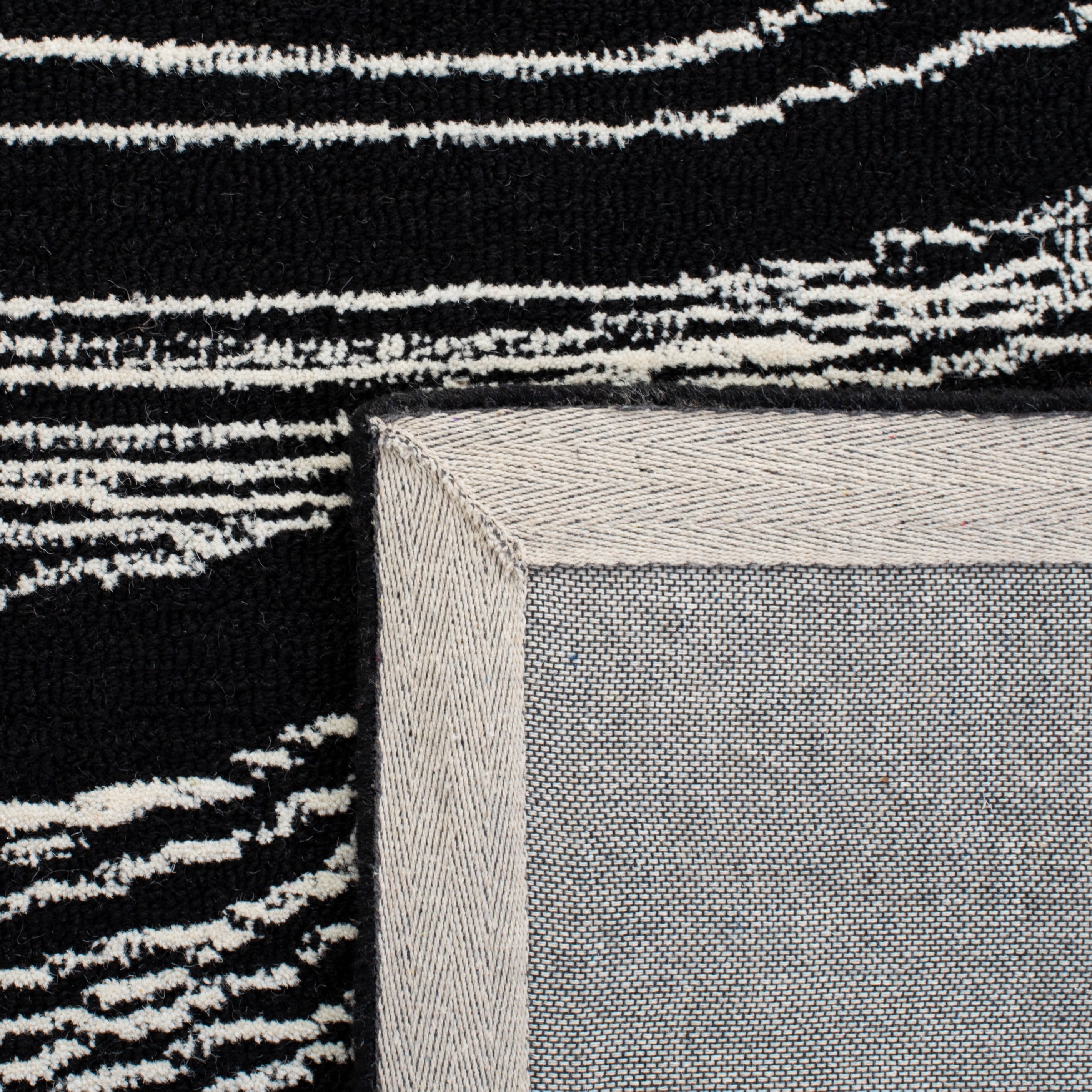 SAFAVIEH Metro Bridget Abstract Area Rug, Black/Ivory, 4' x 6'