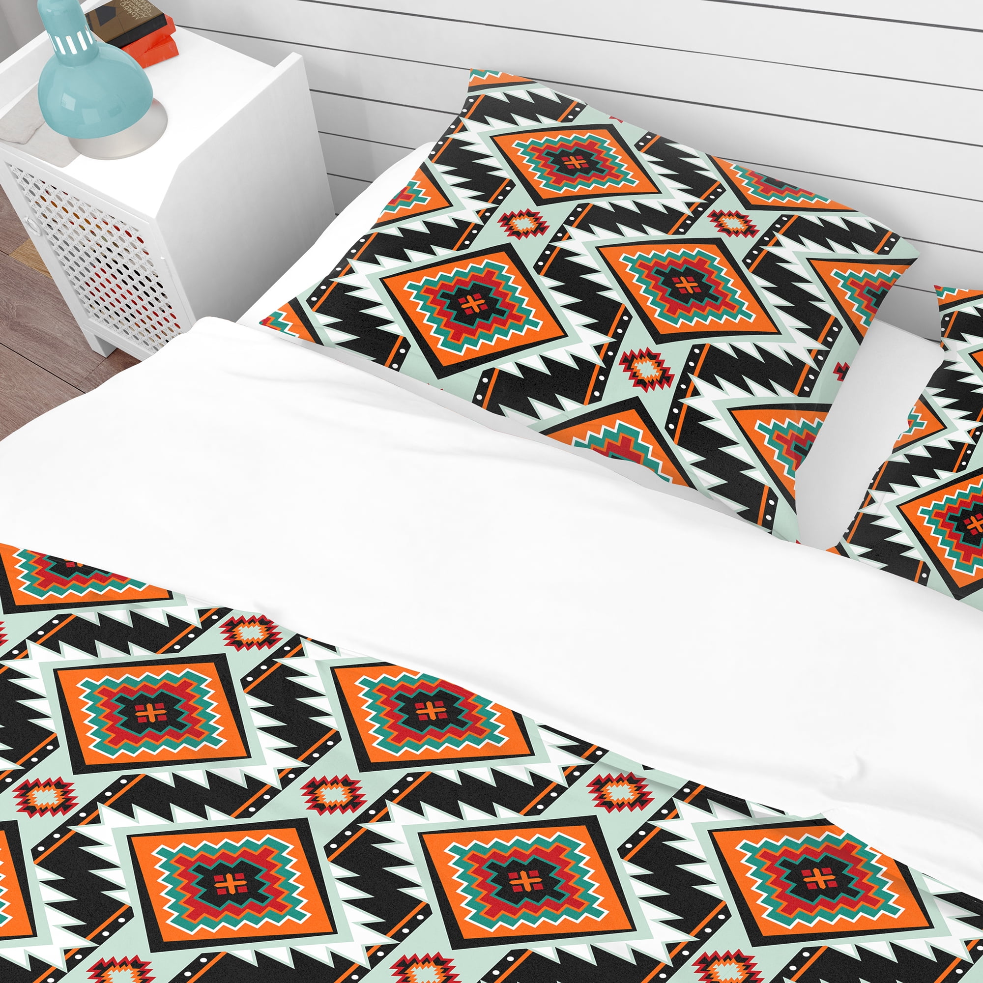 Designart 'First Nations Pattern' Southwestern Duvet Cover Set