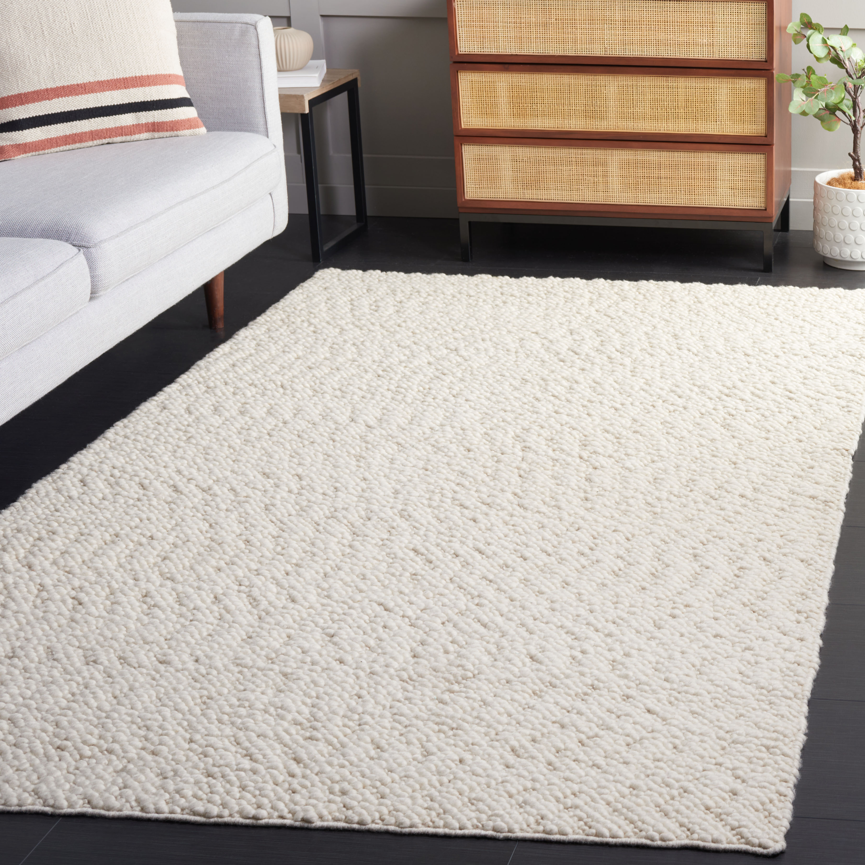 SAFAVIEH Natura Michael Solid Area Rug, Ivory, 6' x 6' Square
