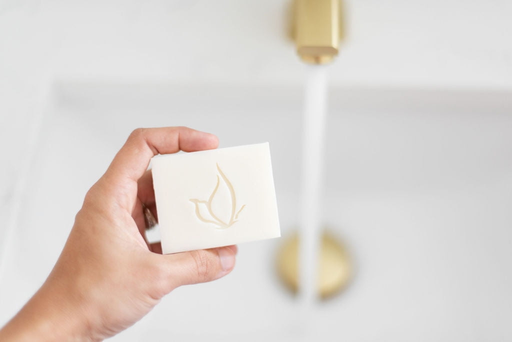 AllNatural Olive Oil Soap for Normal to Sensitive Skin by MEMEENO