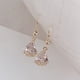 thumbnail image 5 of Pendientes con colgante en forma de gota de agua con incrustaciones de circonita y baño de oro auténtico, 5 of 7