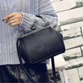 thumbnail image 4 of Exquisito bolso de mano retro hueco para mujer, bolso de hombro de cuero, bolso de mano de noche, bolso cruzado con cierre de broche, 4 of 5