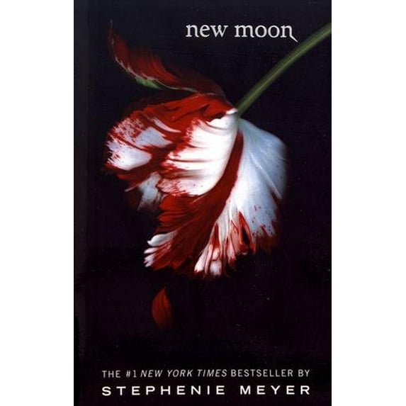 Pre-Owned New Moon (Paperback) 0316024961 9780316024969