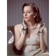 thumbnail image 5 of Diseño elegante: el guante de encaje está diseñado con una hermosa gasa, mano de obra delicada, que le agrega feminidad y ternura, el diseño vintage lo hace más atractivo y es el foco de ate, 5 of 5