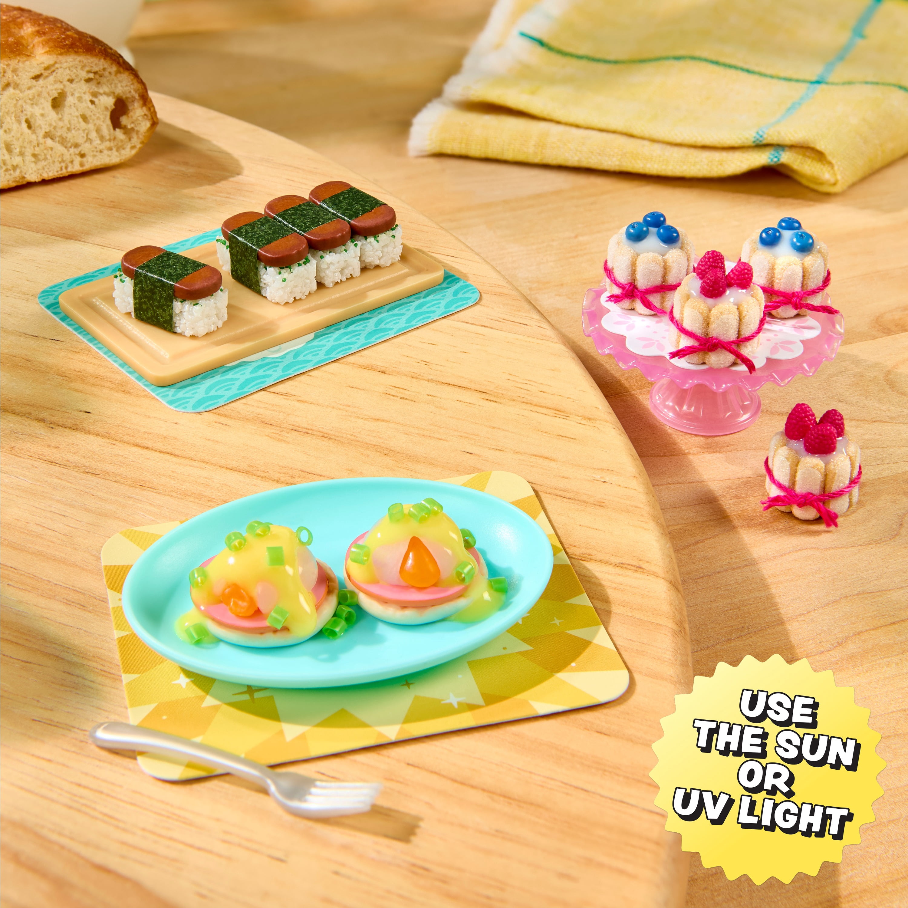 MGA's Miniverse Make It Mini Cafe Series 7 Mini Collectibles, Mystery Blind Packaging, Resin Play, Replica Food, Not Edible, Collectors, 8+