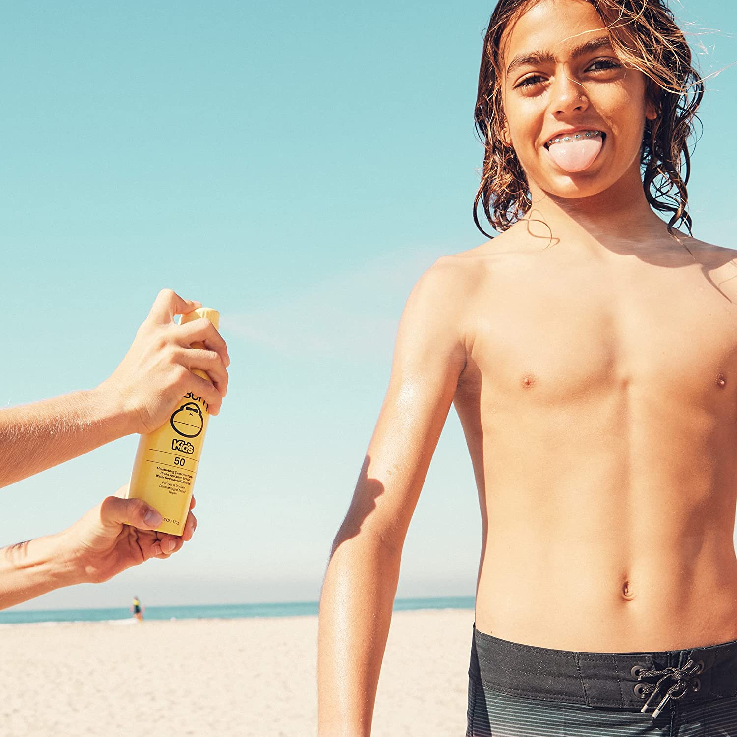 Sun Bum Kids SPF 50 Clear Sunscreen Spray | Wet or Dry Application | Hawaii 104 Reef Act Compliant (Octinoxate & Oxybenzone Free) Broad Spectrum UVA/UVB Sunscreen | 6 oz (Pack of 2)