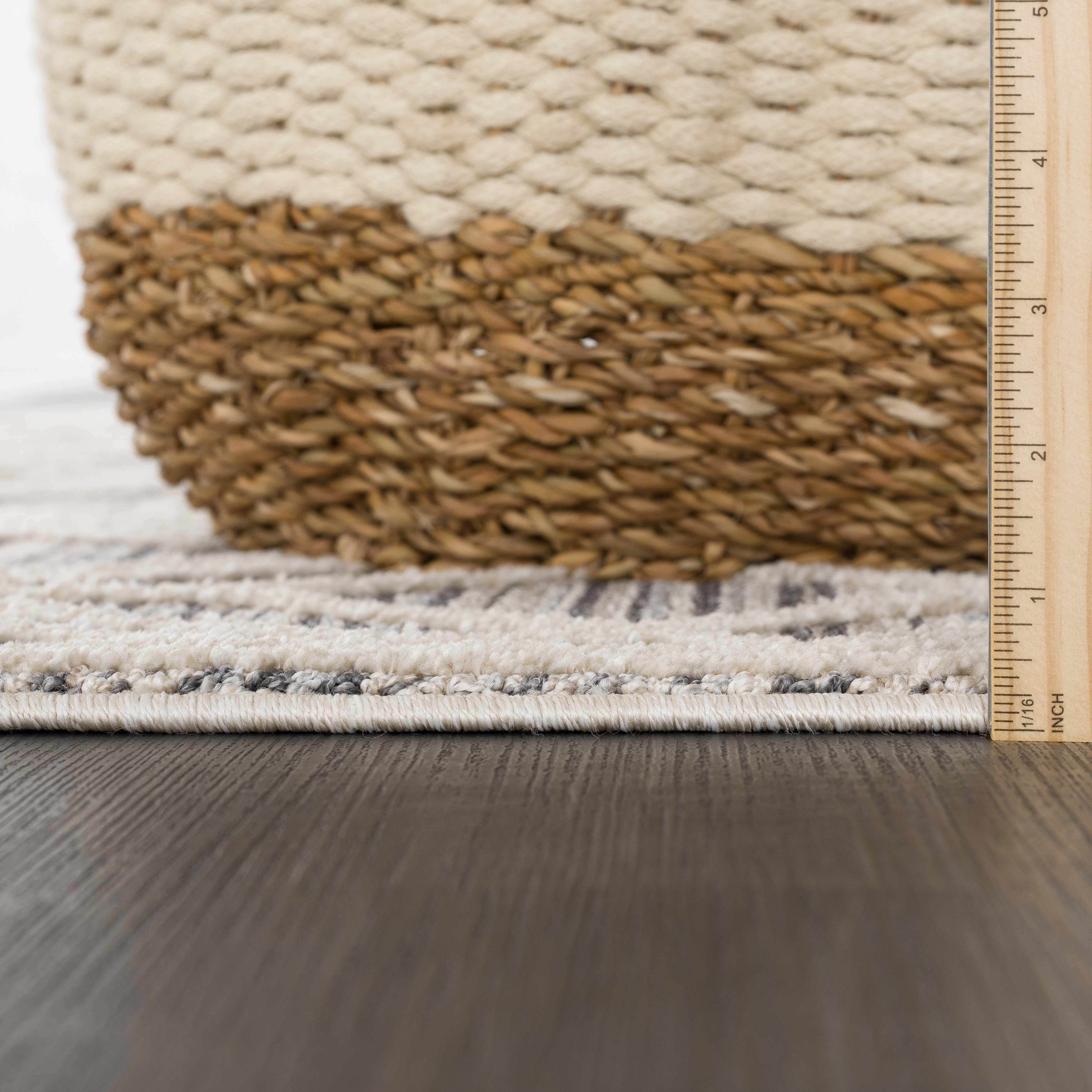 BoutiqueRugs Magnolia Contemporary, Transitional Area Rug - Beige, Light Blue, Cream - 7'10" x 10'