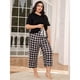 thumbnail image 3 of Plus Size Mujer Pijama Set 2 Piezas Cuello en V Manga Corta Top y Pantalones a Cuadros, 3 of 6