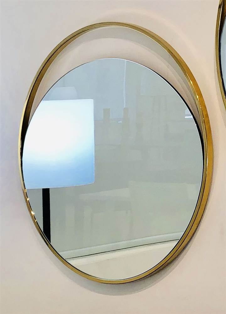 Small Round Mirror in Matte Black