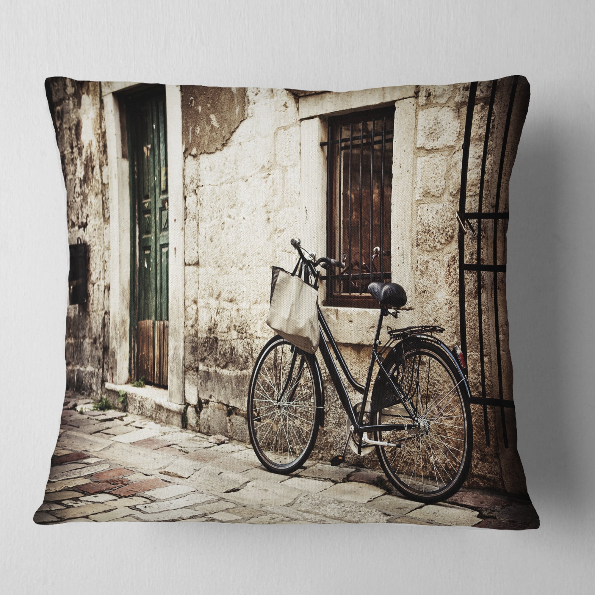 Designart Bicycle with Shopping Bag - Landscape Photo Throw Pillow - 16x16