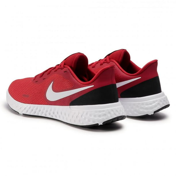 Nike revolution cena deals