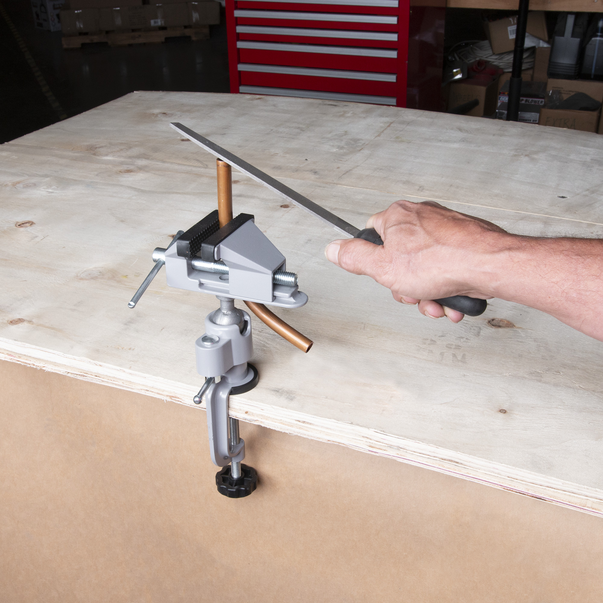 Wilmar Corp. / Performance Tool 3" Clamp-on Table Vise