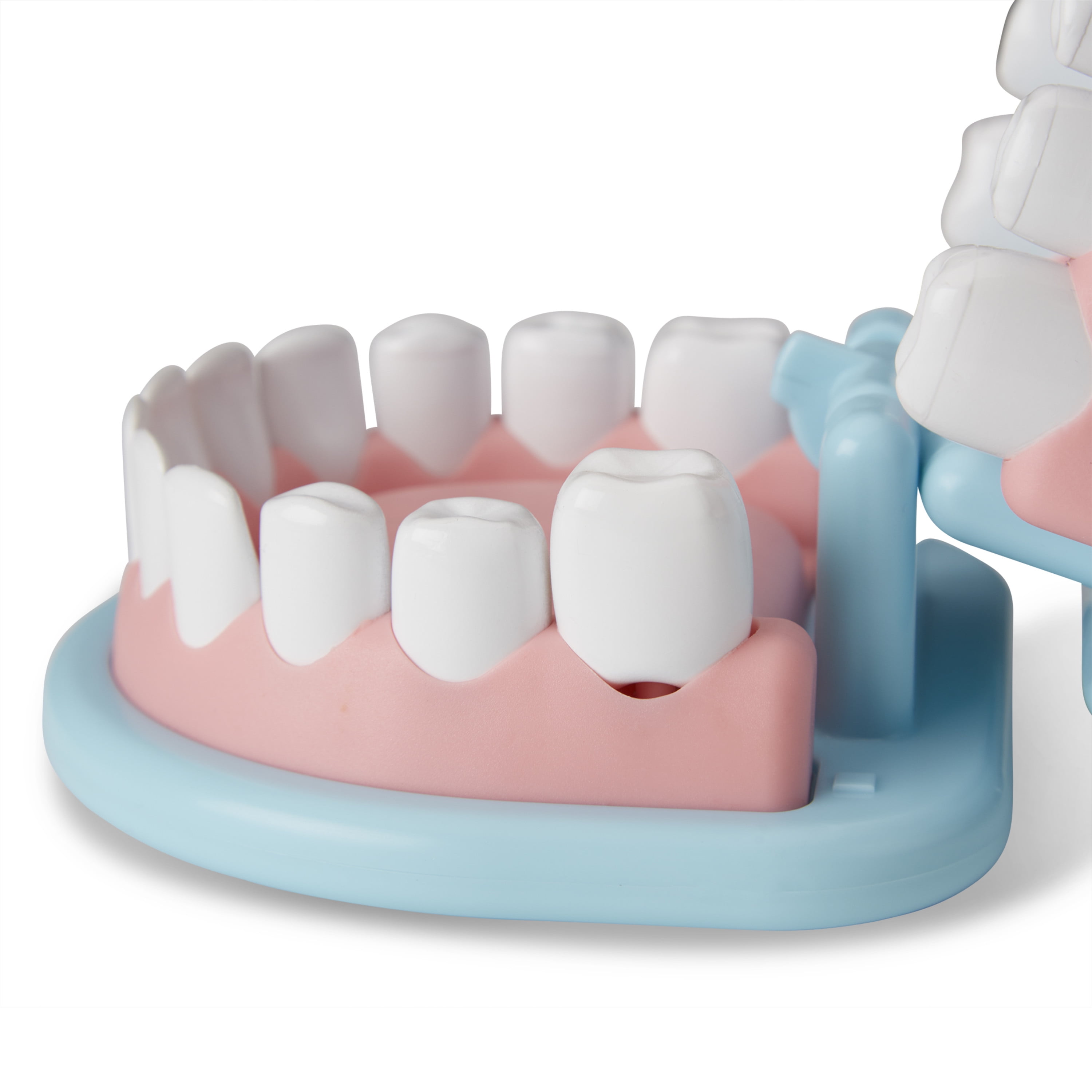 Melissa & Doug Super Smile Dentist Play Set 26 Pieces Dental Accessories +  Teeth 772086110 
