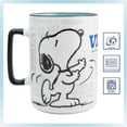 thumbnail image 5 of Taza de Porcelana Bitono con Diseño Snoopy, Colección Peanuts, Con Interior Azul, Capacidad 405 ml, 5 of 5