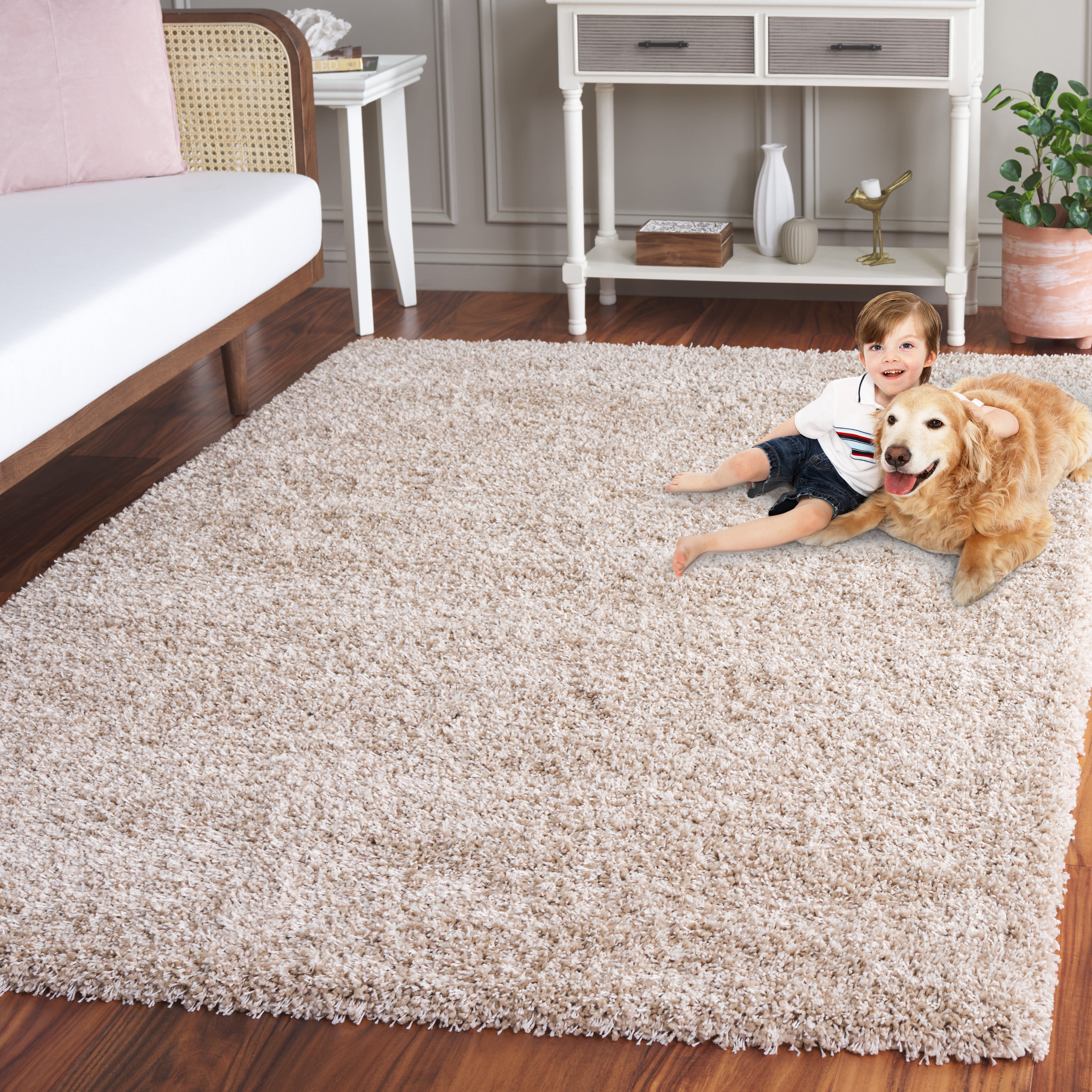 SAFAVIEH California Plush Solid Shag Area Rug, Beige, 10' x 10' Square - Large - Modern Design, Beige, Non-Shedding & Easy Cleaning, Ultra Plush Thick Pile, Ideal for Living Room, Bedroom