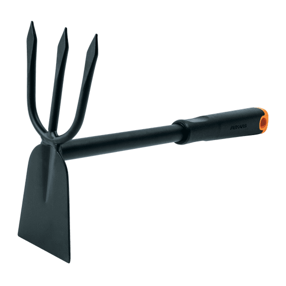 Fiskars Cultivator Hoe with Hanging Hole