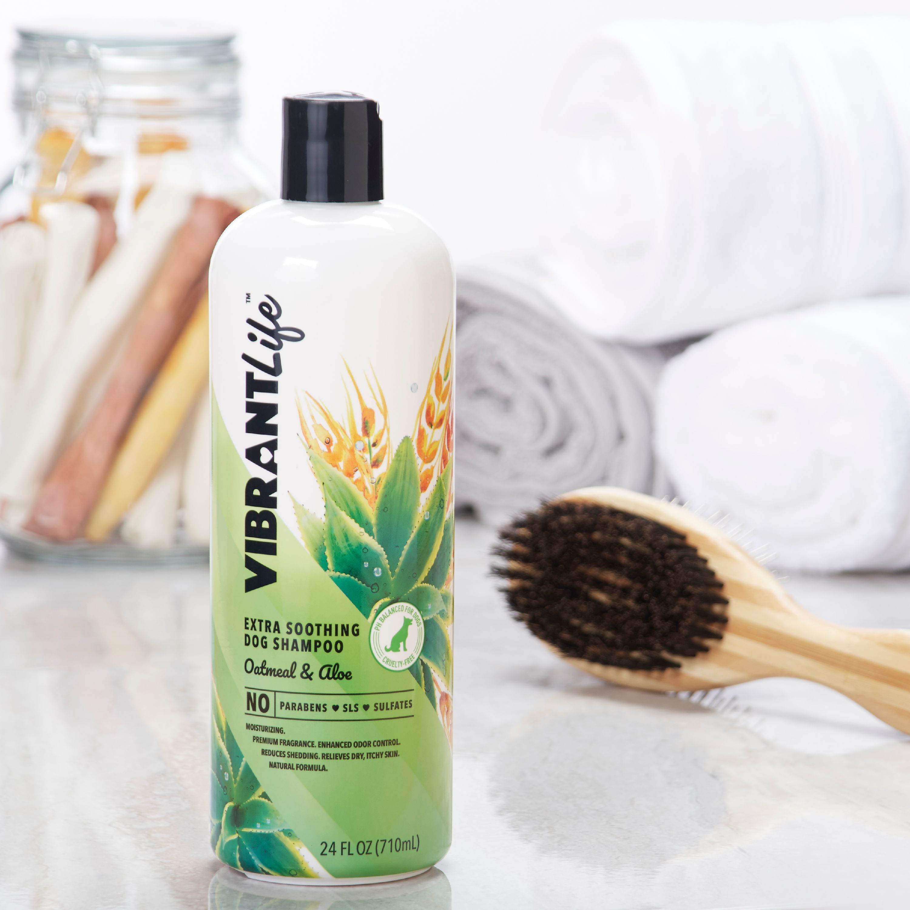 Vibrant Life Extra Soothing Dog Shampoo with Oatmeal & Aloe, 24 oz photo 2