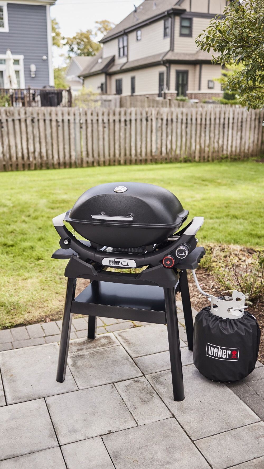 Weber Q2800N+ Gas Grill (Liquid Propane), Black