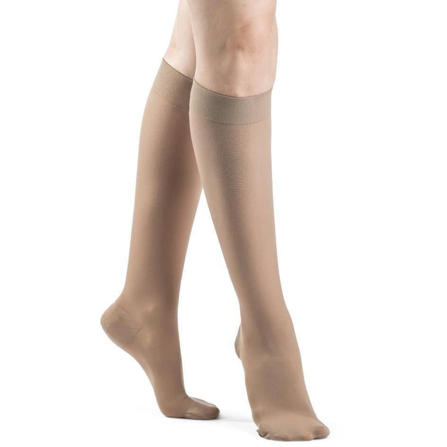 Sigvaris Dynaven 972 20-30 Women's Closed Toe Knee High Compression Stockings w/Grip Top Light Beige XS