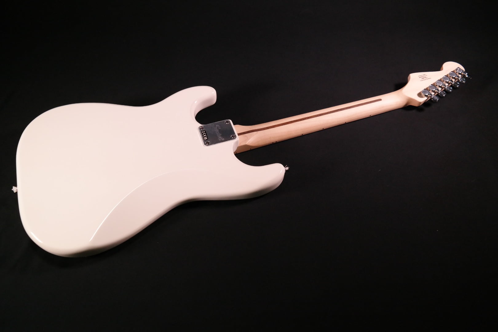 Squier Sonic ESquier Electric Guitar Arctic White, Maple Fingerboard